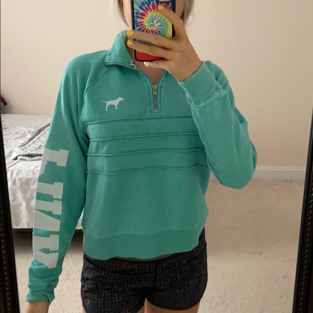 VS PINK pullover